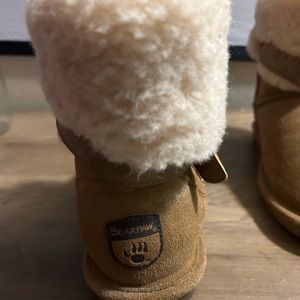 Tan bear paw boots